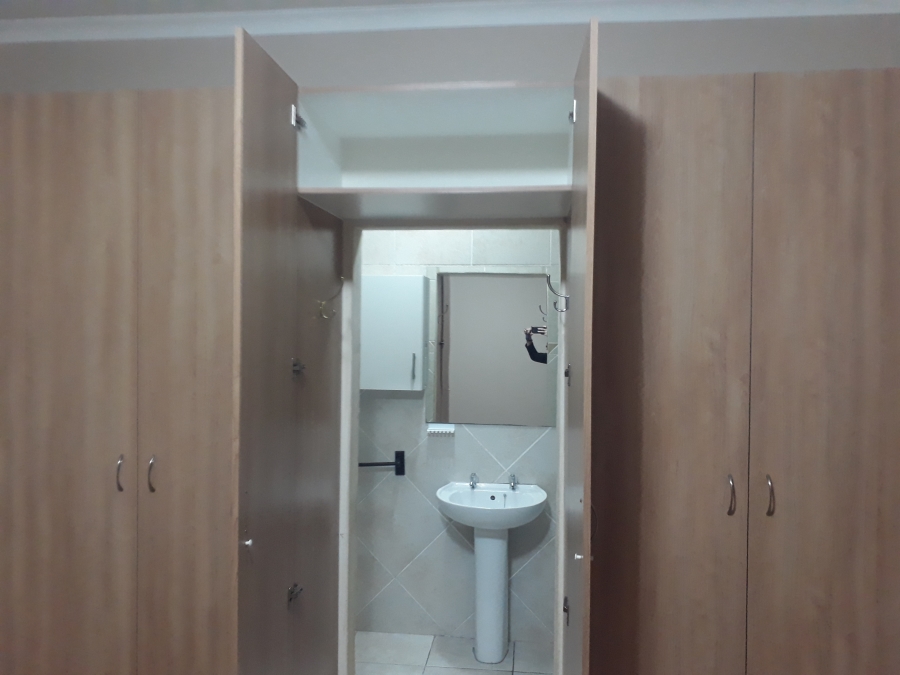 2 Bedroom Property for Sale in Parklands Western Cape